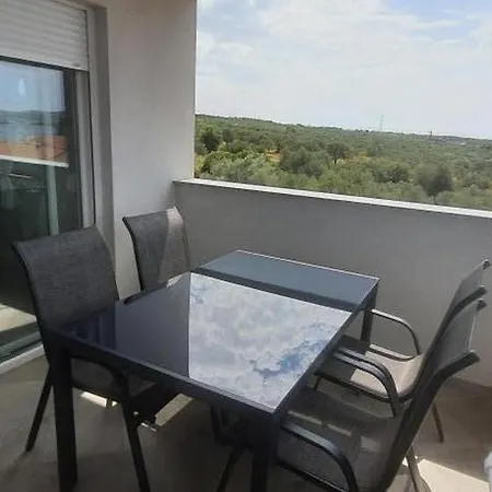 Family-friendly With Swimming Pool Sveti Filip I Jakov, Biograd - 20967 Apartman