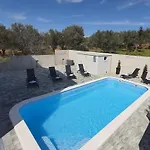 Family-friendly With Swimming Pool Sveti Filip I Jakov, Biograd - 20967 Sveti Filip i Jakov