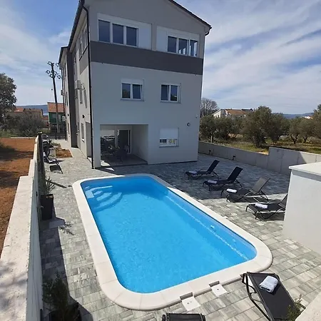 Family-friendly With Swimming Pool Sveti Filip I Jakov, Biograd - 20967 Apartman