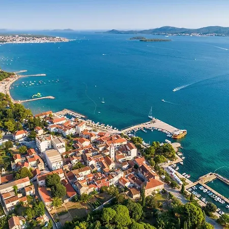 Family-friendly With Swimming Pool Sveti Filip I Jakov, Biograd - 20967 Apartman *