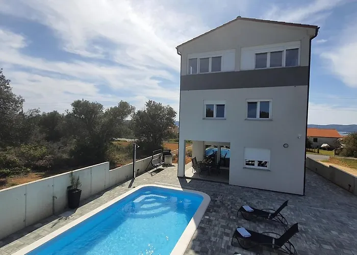 Family-friendly With Swimming Pool Sveti Filip I Jakov, Biograd - 20967 Апартаменты *