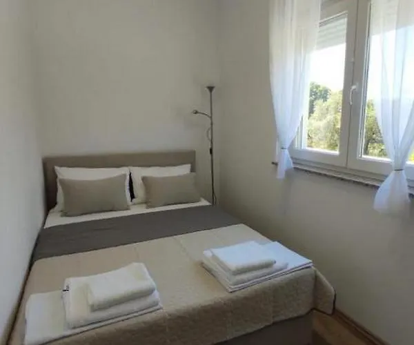 Family-friendly With Swimming Pool Sveti Filip I Jakov, Biograd - 20967 Апартаменты Свети-Филип-и-Яков