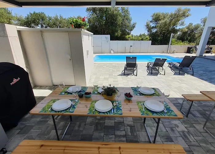 Family-friendly With Swimming Pool Sveti Filip I Jakov, Biograd - 20967 *